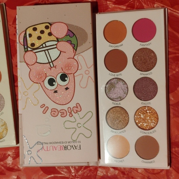 Makeup - Picture 3 of 6